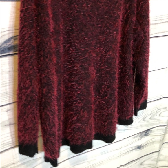 Pennington’s red and black buttoned knit cardigan 3x - Picture 3 of 15